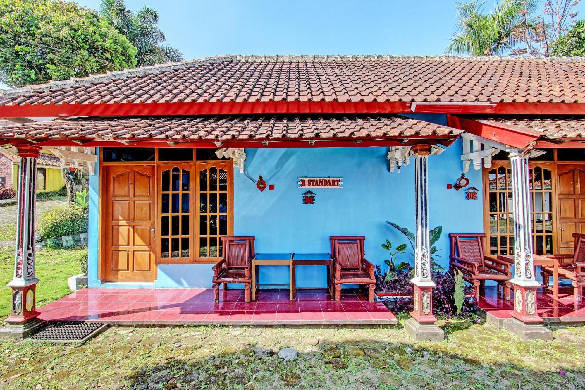 Hotel Capital O 91644 Loka Hause Salatiga Esterno foto