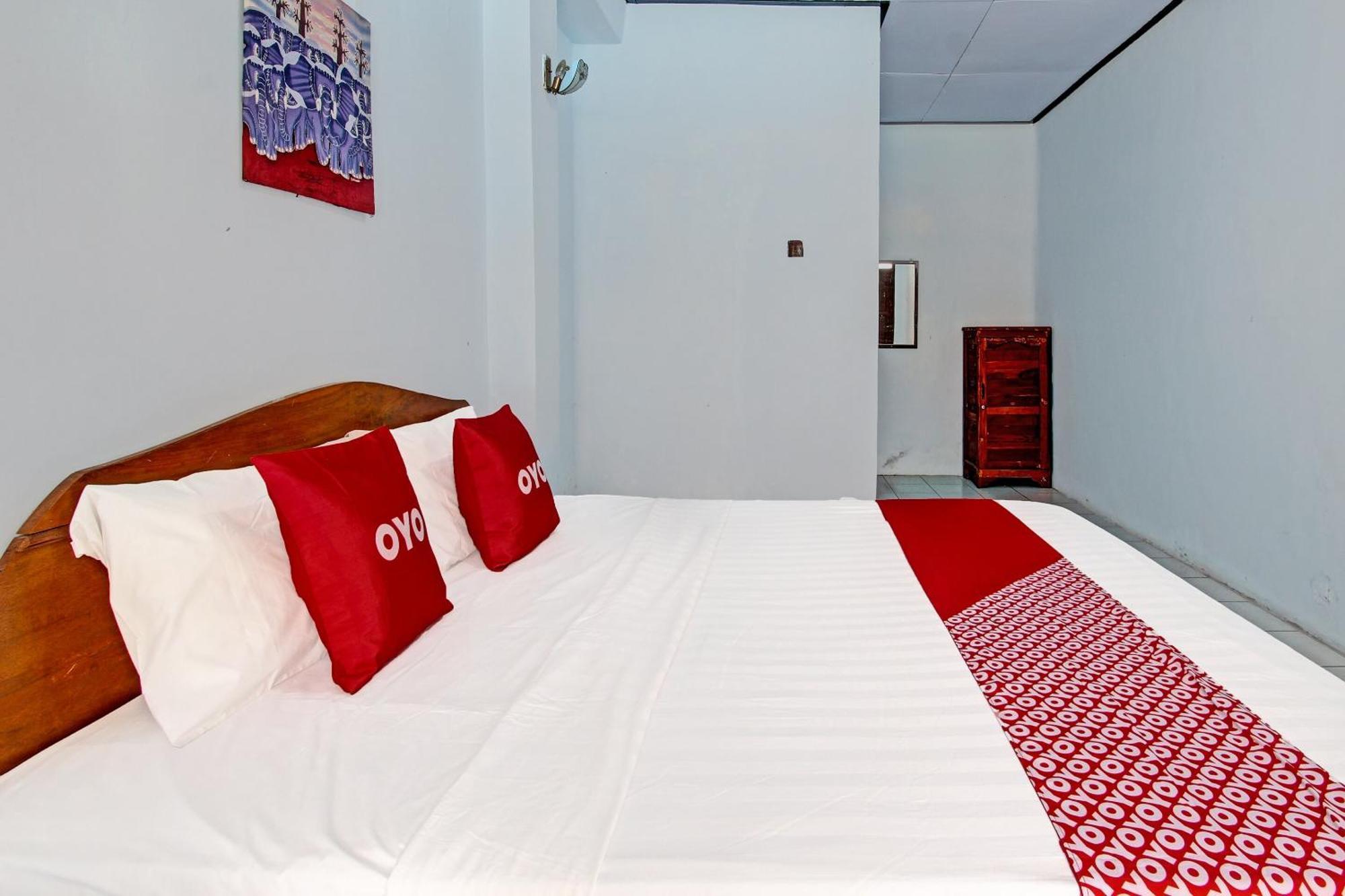 Hotel Capital O 91644 Loka Hause Salatiga Esterno foto