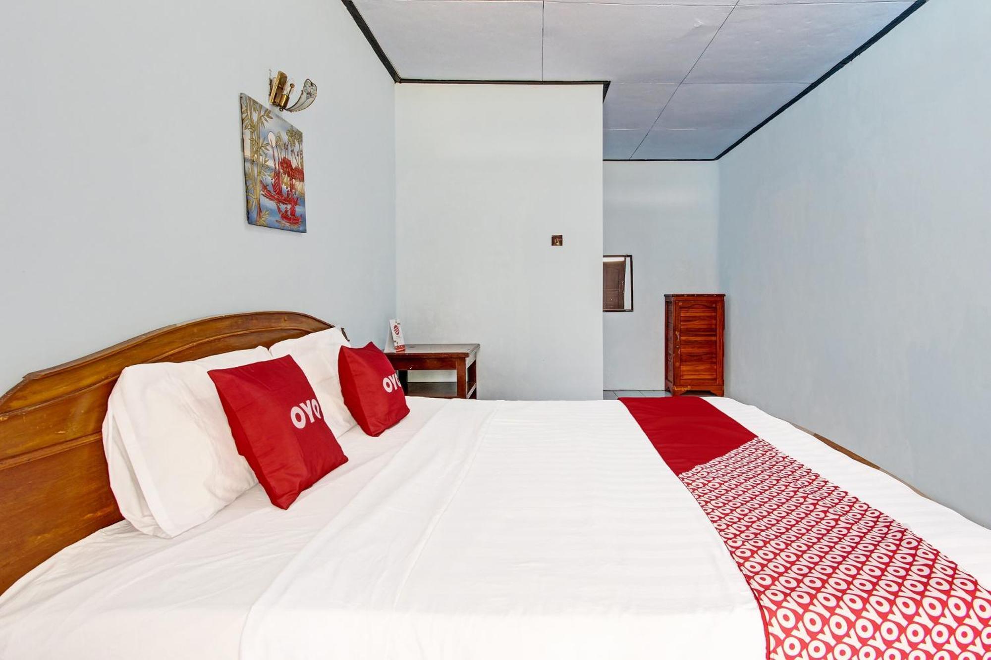 Hotel Capital O 91644 Loka Hause Salatiga Esterno foto